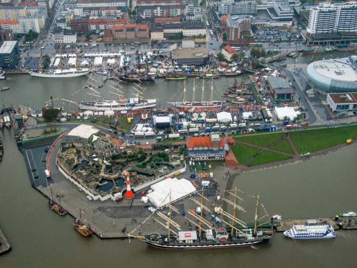 Dar Mlodziezy bei der sail 2010 in bremerhaven